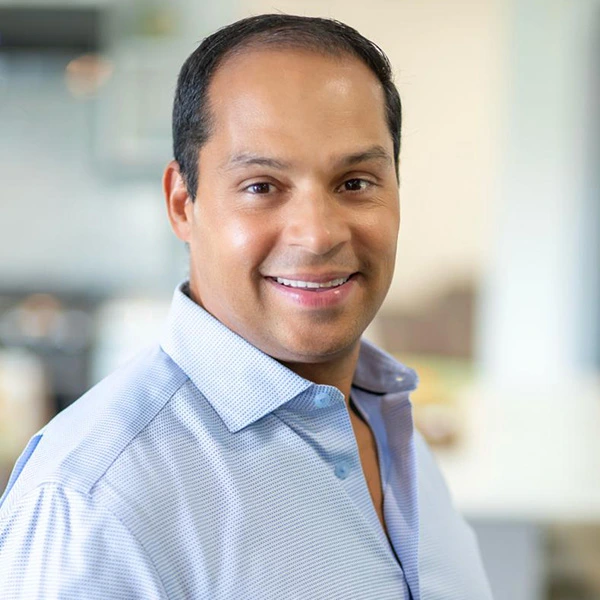 Dr Luis Garcia